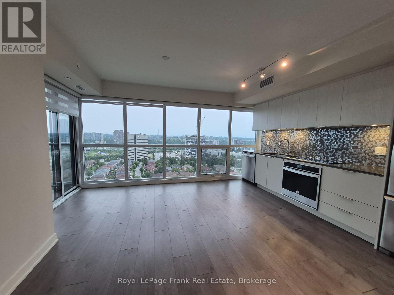 2 Sonic Way, Toronto (Flemingdon Park), Ontario  M3C 0P2 - Photo 20 - C13579896