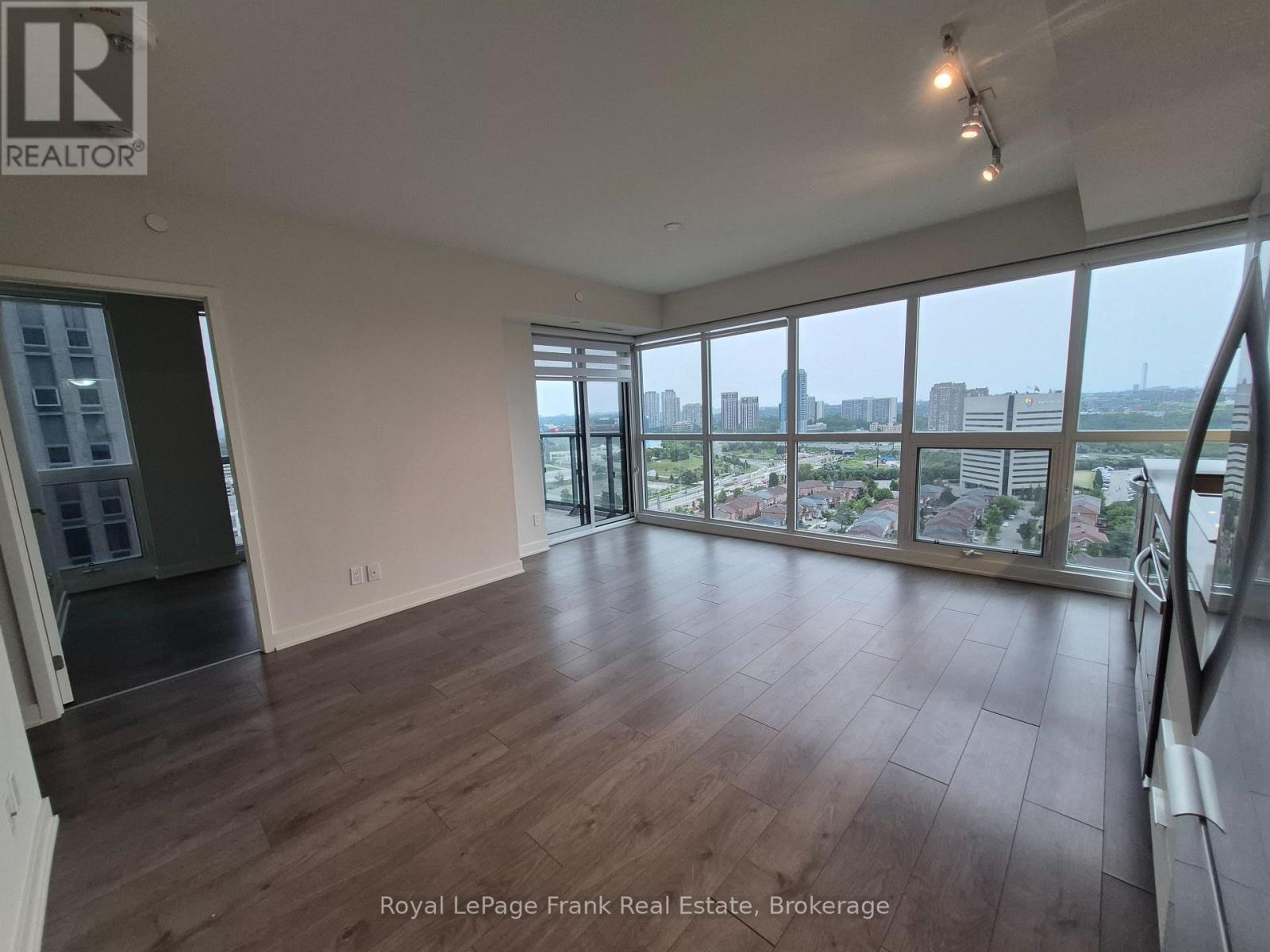2 Sonic Way, Toronto (Flemingdon Park), Ontario  M3C 0P2 - Photo 24 - C13579896