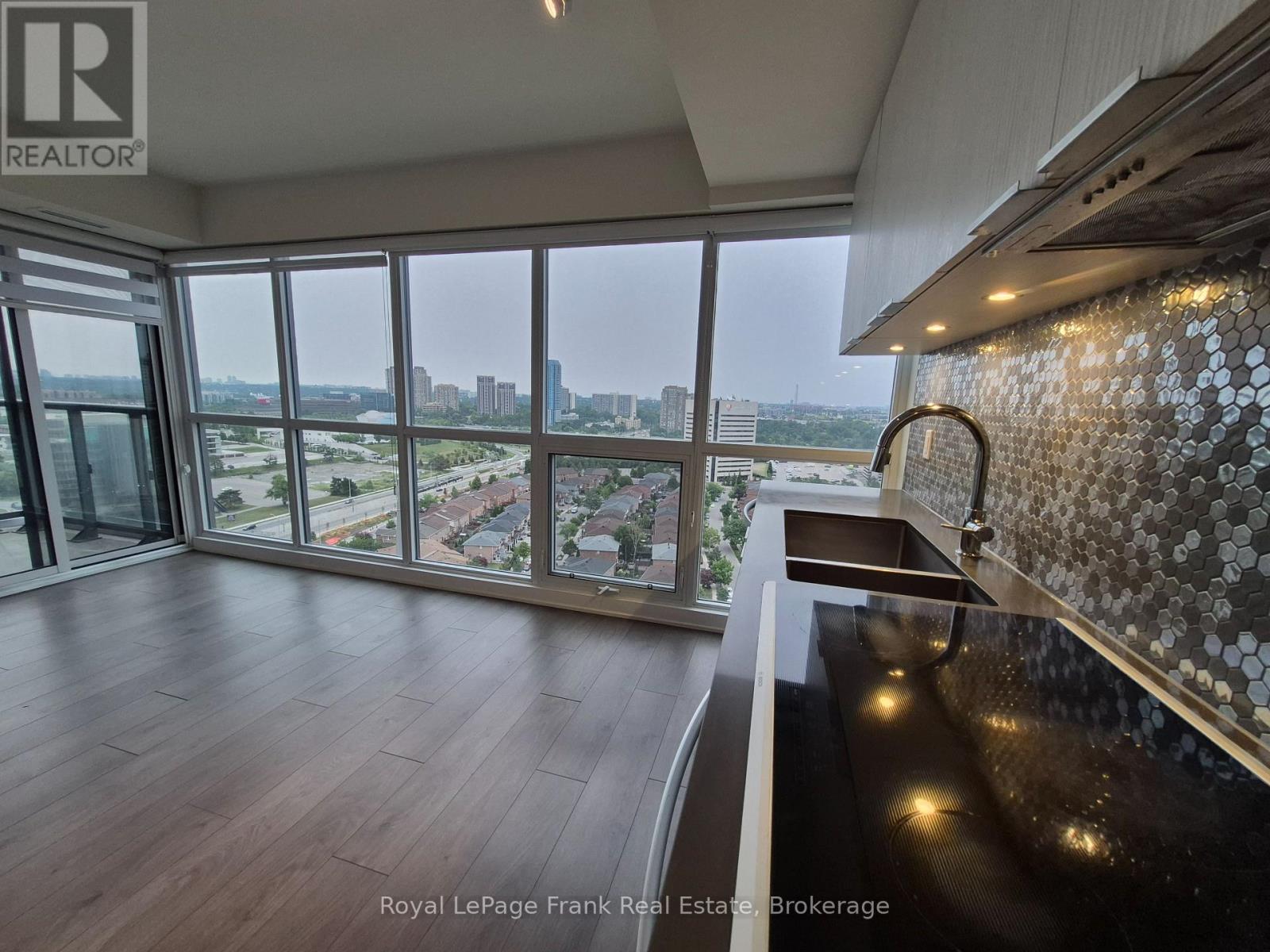 2 Sonic Way, Toronto (Flemingdon Park), Ontario  M3C 0P2 - Photo 26 - C13579896