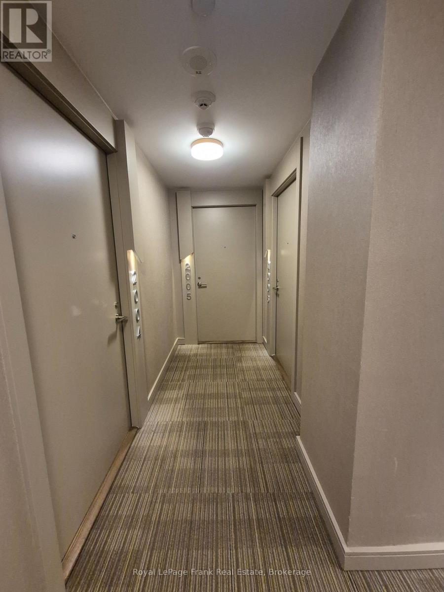 2 Sonic Way, Toronto (Flemingdon Park), Ontario  M3C 0P2 - Photo 38 - C13579896