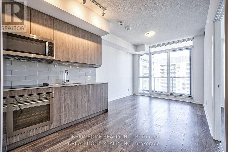 2004 - 32 Forest Manor Road, Toronto, Ontario  M2J 1M5 - Photo 5 - C13579956