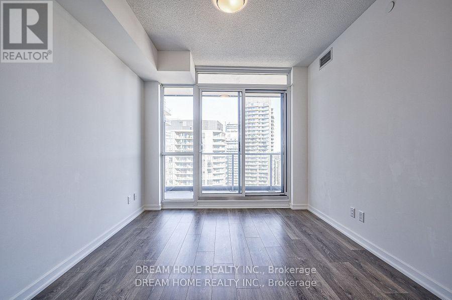 2004 - 32 Forest Manor Road, Toronto, Ontario  M2J 1M5 - Photo 6 - C13579956