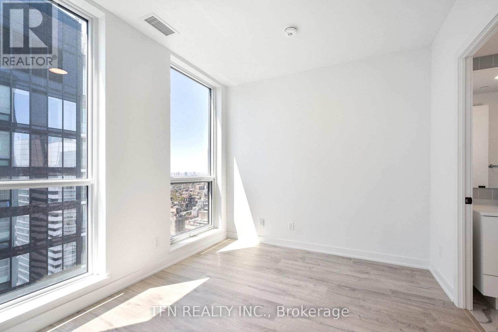 4704 - 327 King Street W, Toronto, Ontario  M5A 0Y5 - Photo 5 - C13579962