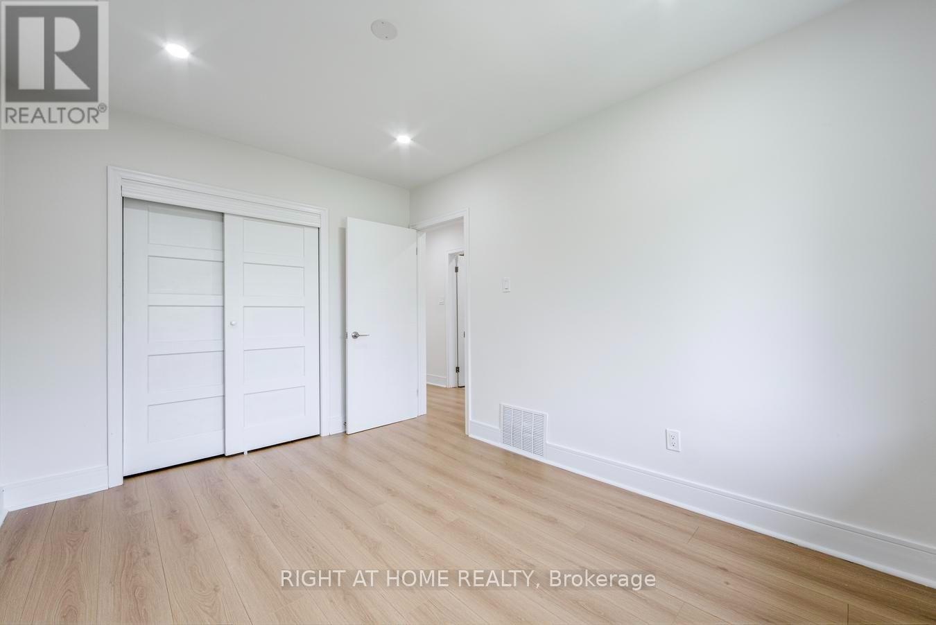 48 Daleside Crescent, Toronto, Ontario  M4A 2H6 - Photo 27 - C13579964