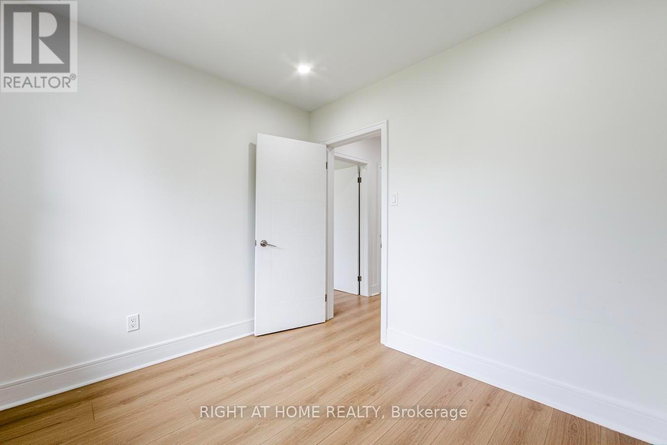 48 Daleside Crescent, Toronto, Ontario  M4A 2H6 - Photo 29 - C13579964