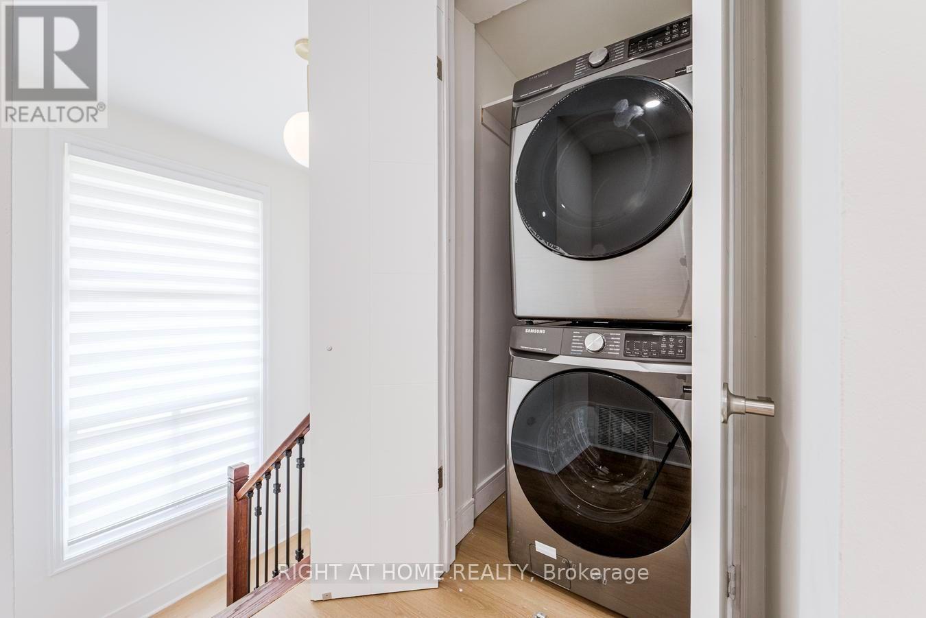 48 Daleside Crescent, Toronto, Ontario  M4A 2H6 - Photo 32 - C13579964