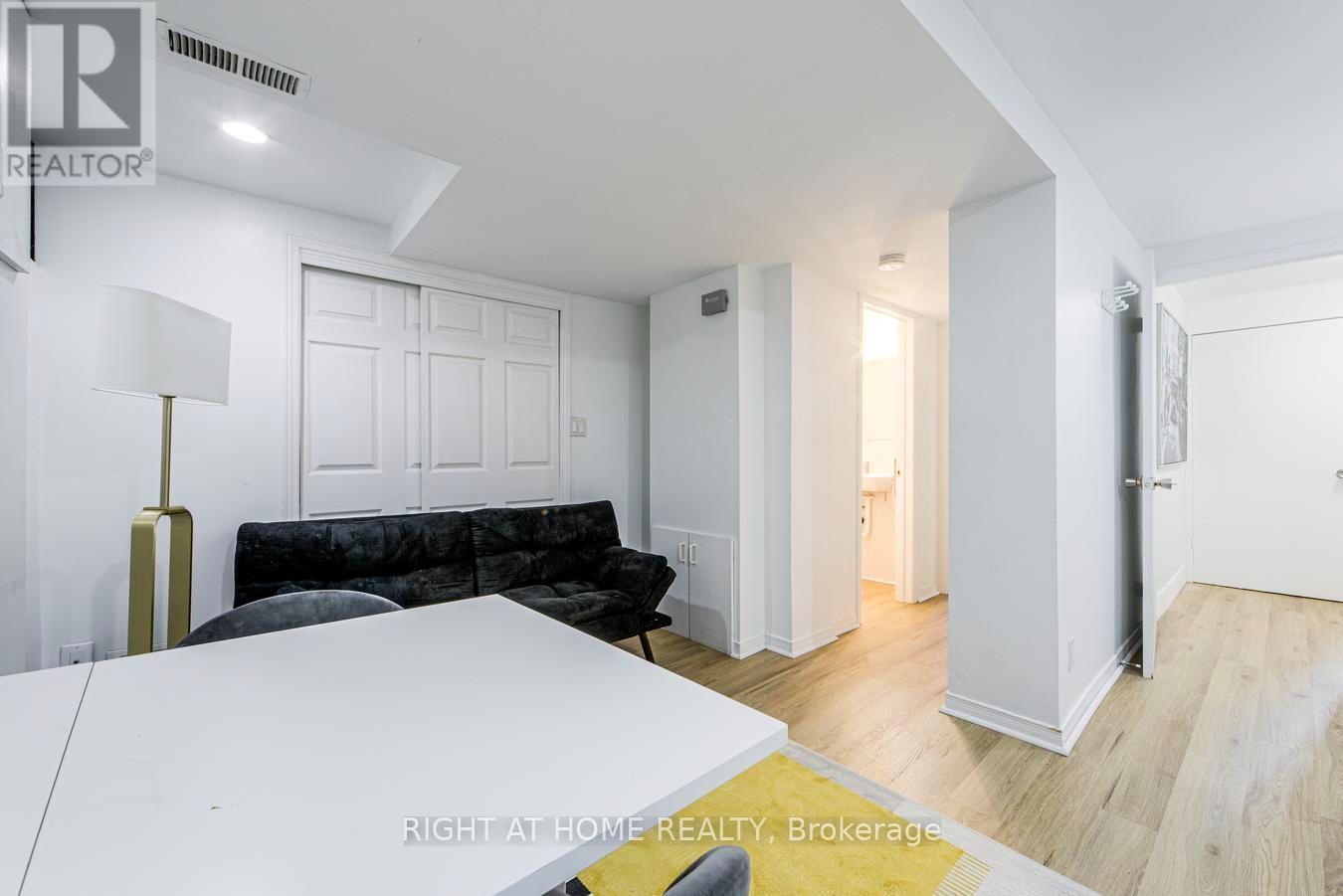 48 Daleside Crescent, Toronto, Ontario  M4A 2H6 - Photo 36 - C13579964