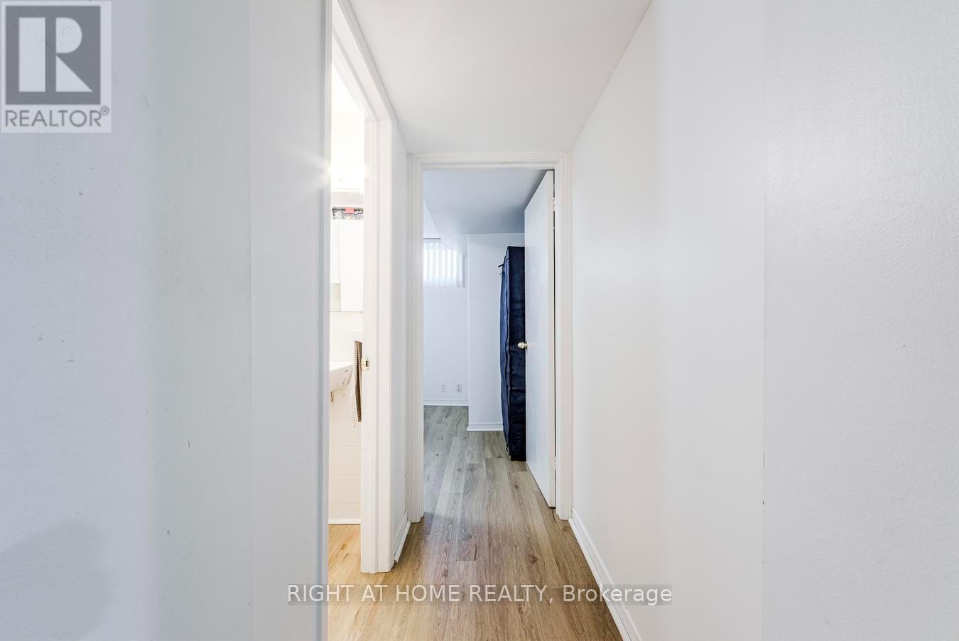 48 Daleside Crescent, Toronto, Ontario  M4A 2H6 - Photo 38 - C13579964