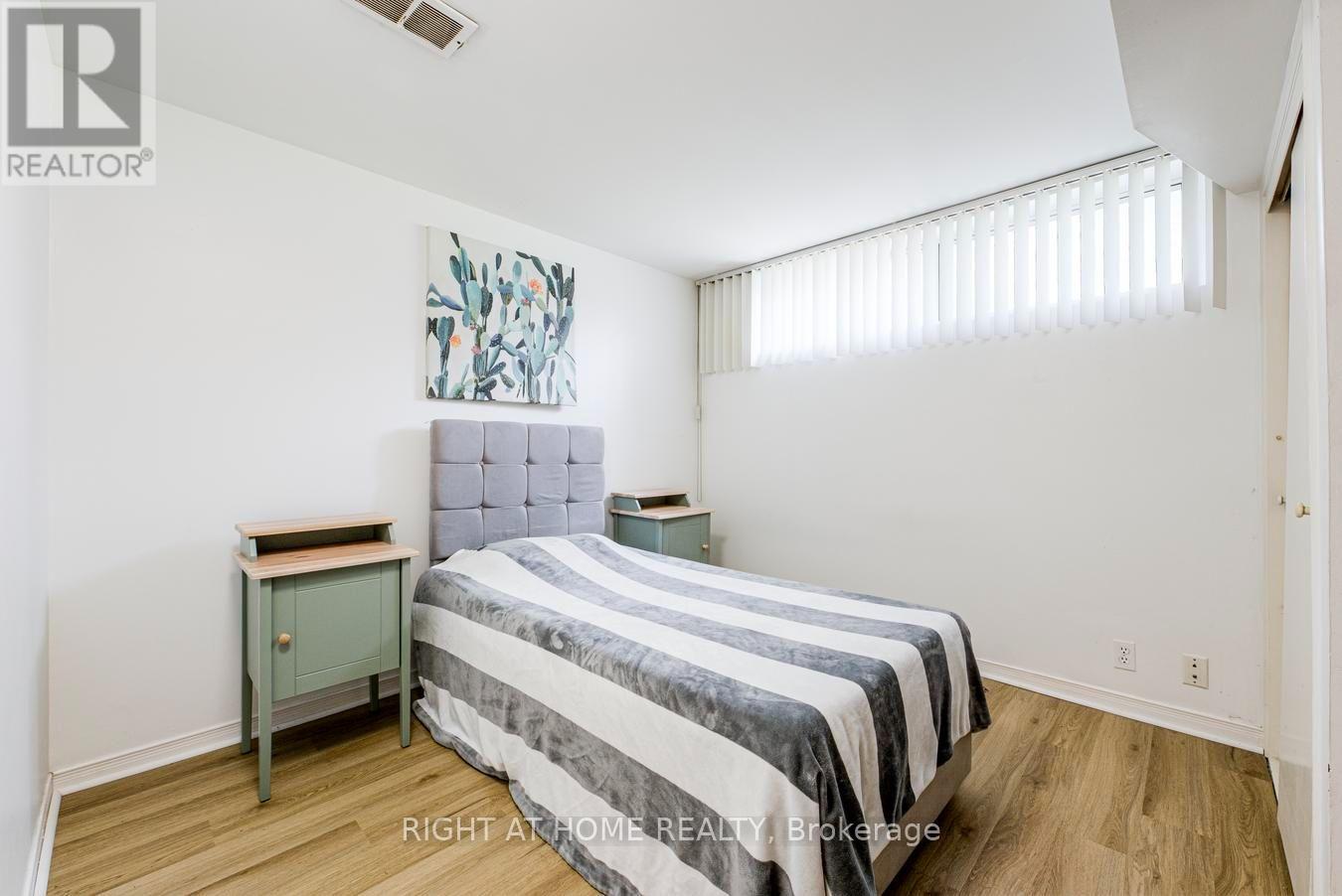 48 Daleside Crescent, Toronto, Ontario  M4A 2H6 - Photo 39 - C13579964