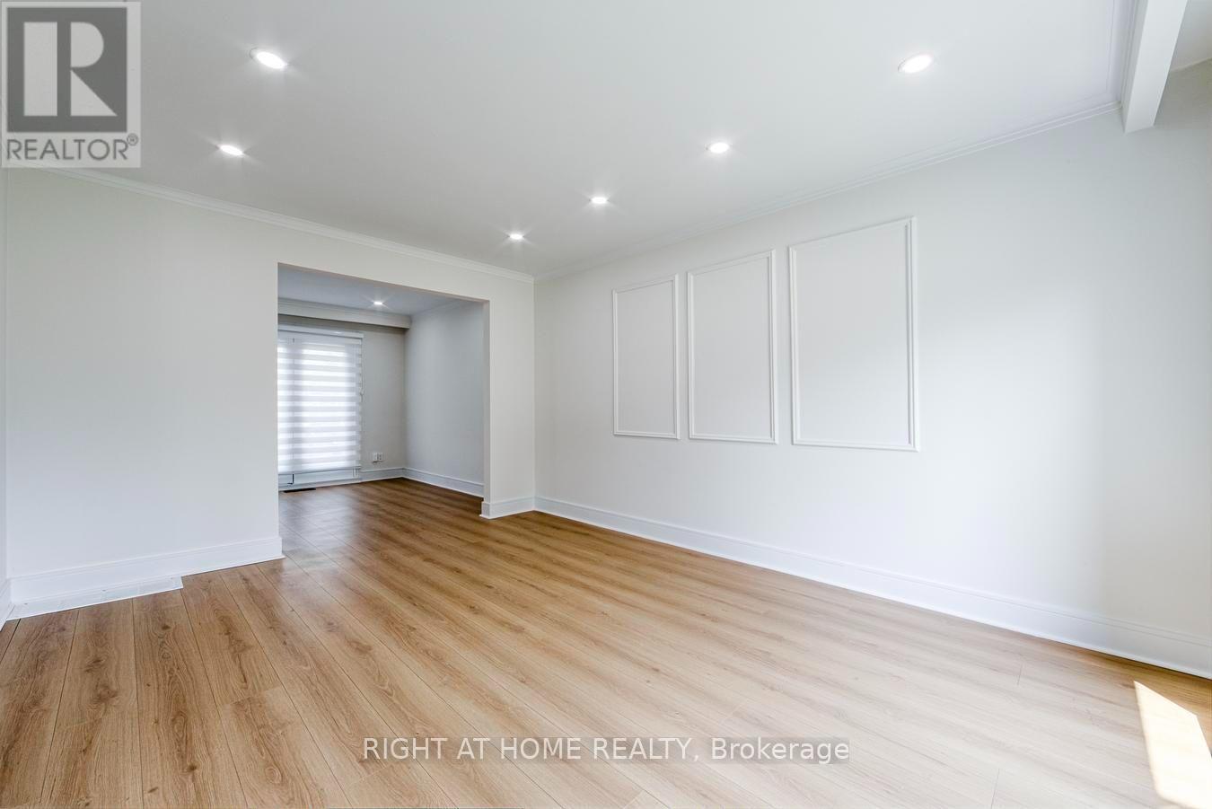 48 Daleside Crescent, Toronto, Ontario  M4A 2H6 - Photo 6 - C13579964