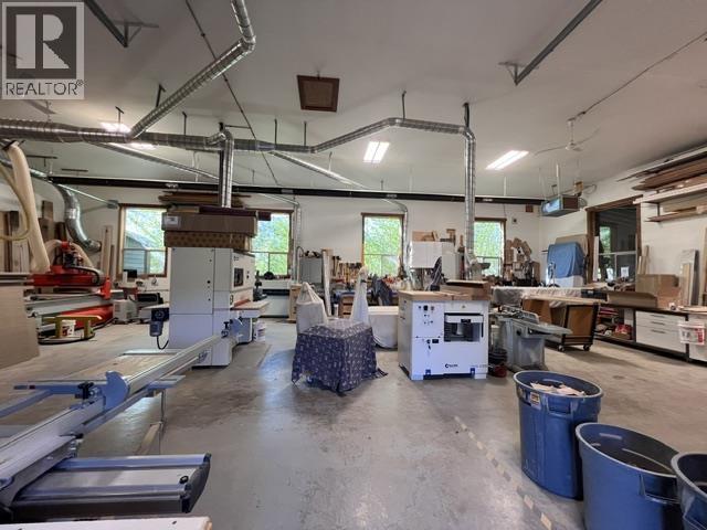 Listing image 24