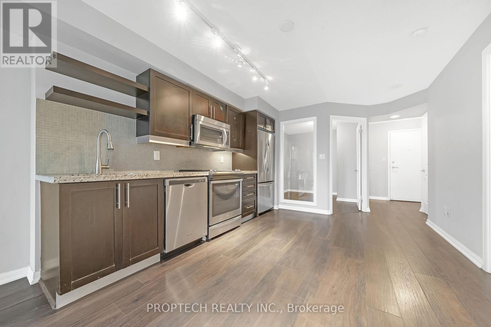 315 - 400 Adelaide Street E, Toronto, Ontario M5A 4S3 - Photo 2 - C13579986