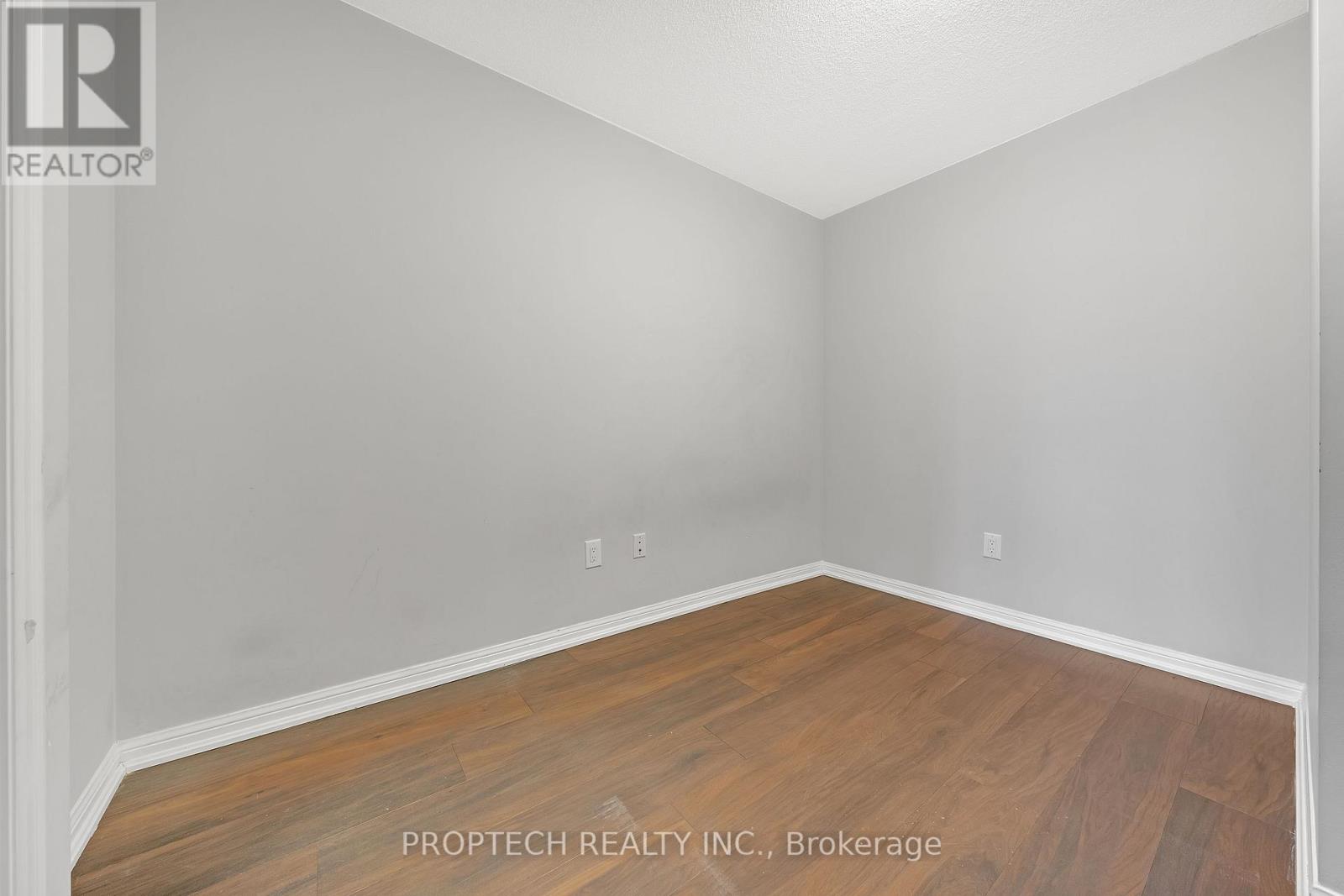 315 - 400 Adelaide Street E, Toronto, Ontario M5A 4S3 - Photo 4 - C13579986