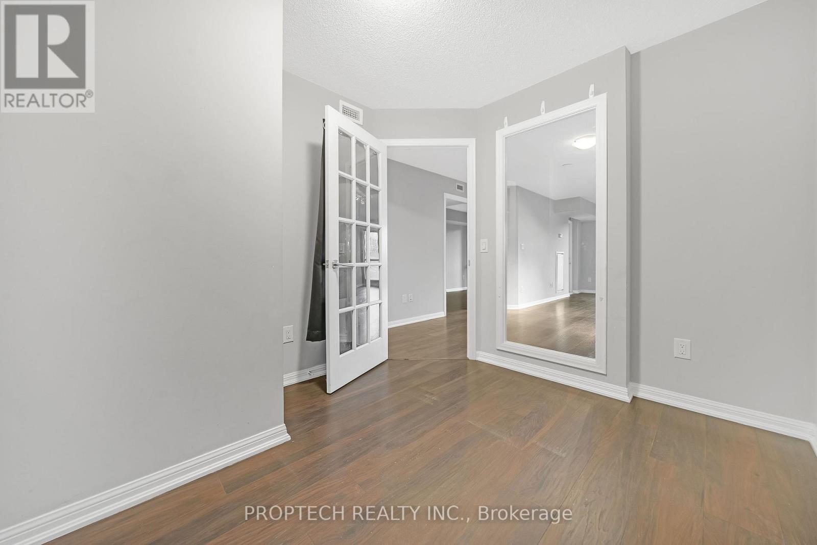 315 - 400 Adelaide Street E, Toronto, Ontario M5A 4S3 - Photo 5 - C13579986