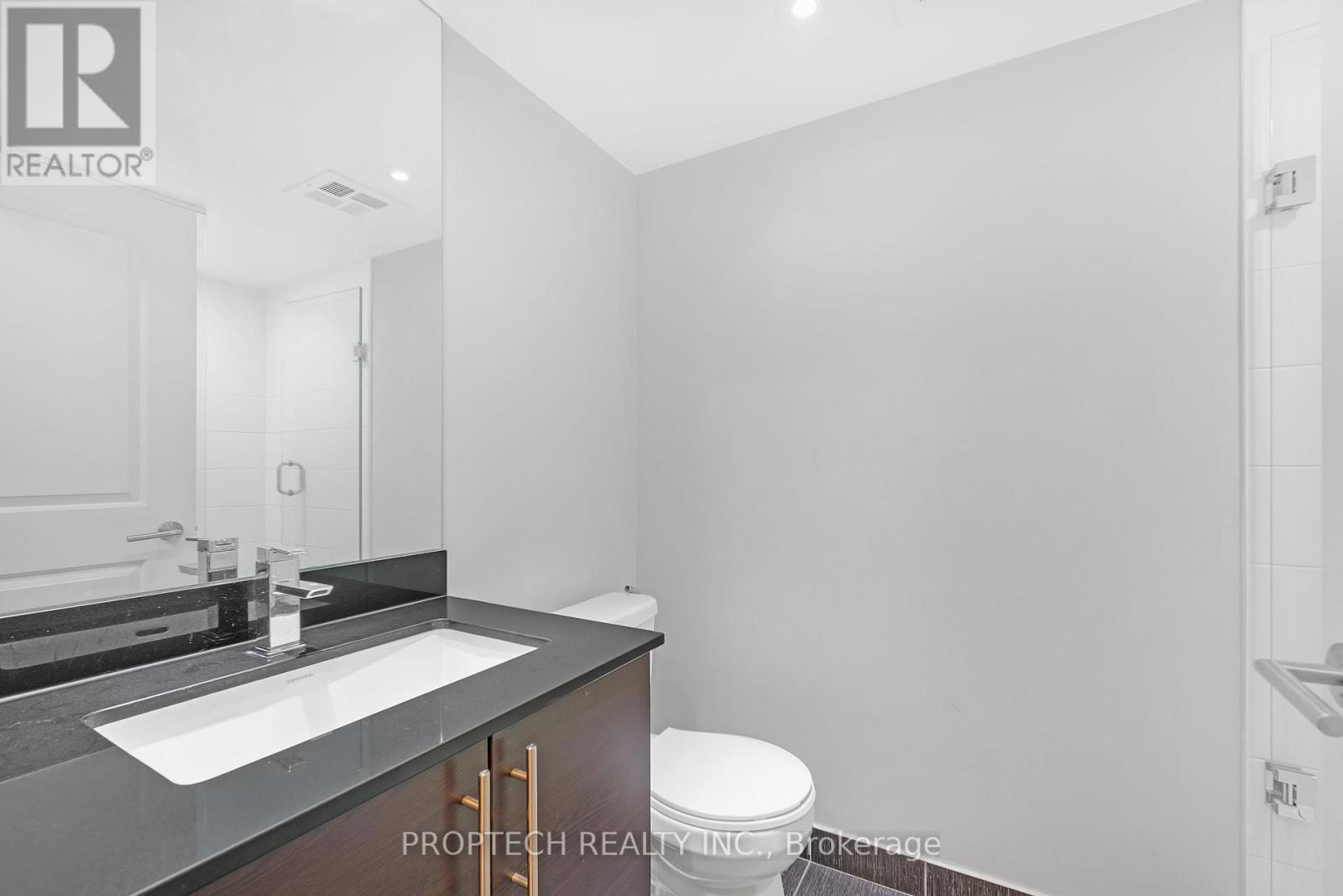 315 - 400 Adelaide Street E, Toronto, Ontario M5A 4S3 - Photo 8 - C13579986
