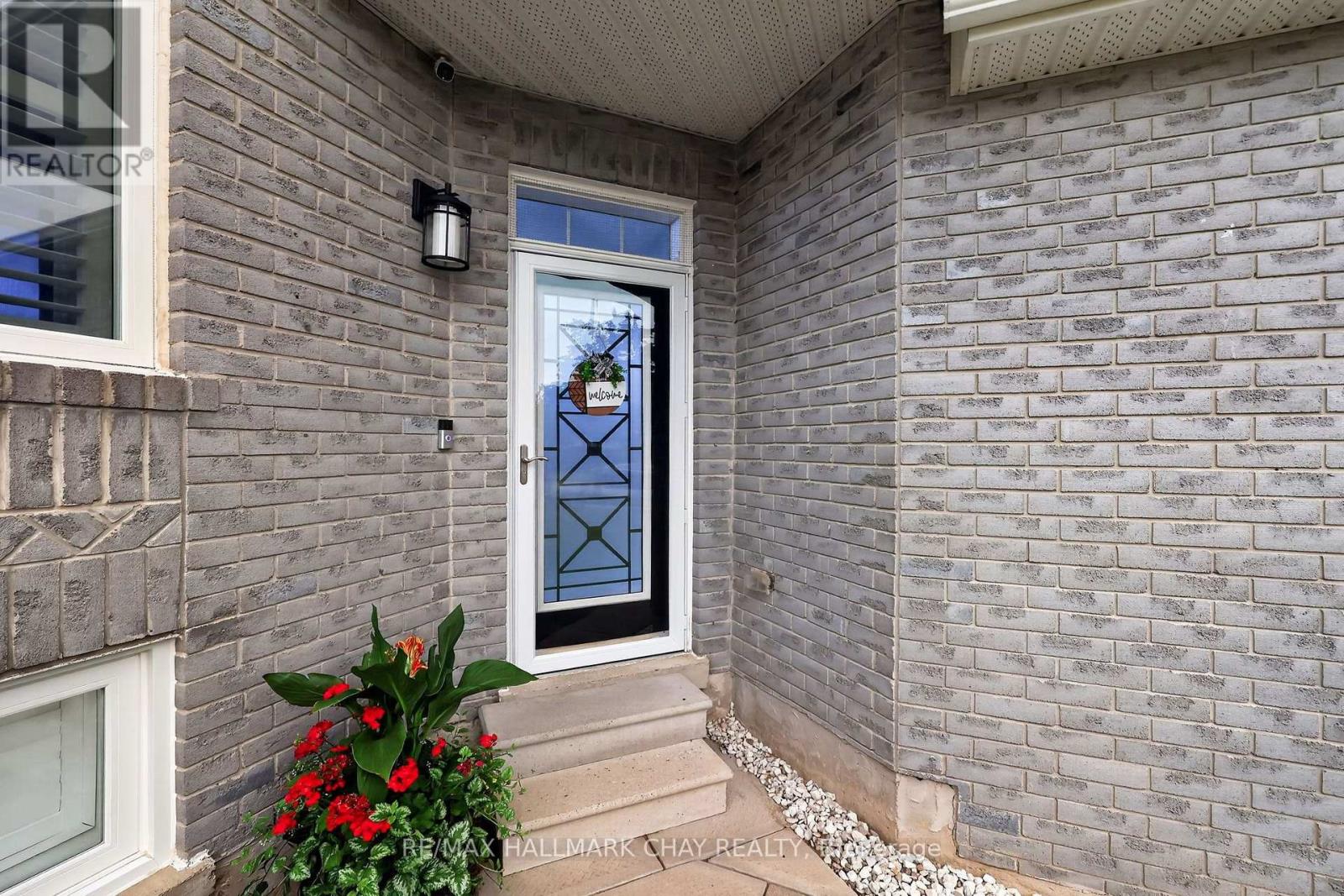 1925 Emerald Court, Innisfil, Ontario  L9S 2A4 - Photo 7 - N13580030