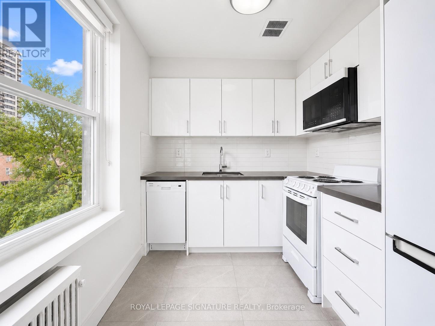 402 - 1545 BATHURST STREET - Photo 7