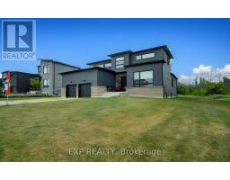 121 SLADDEN COURT, Blue Mountains, Ontario