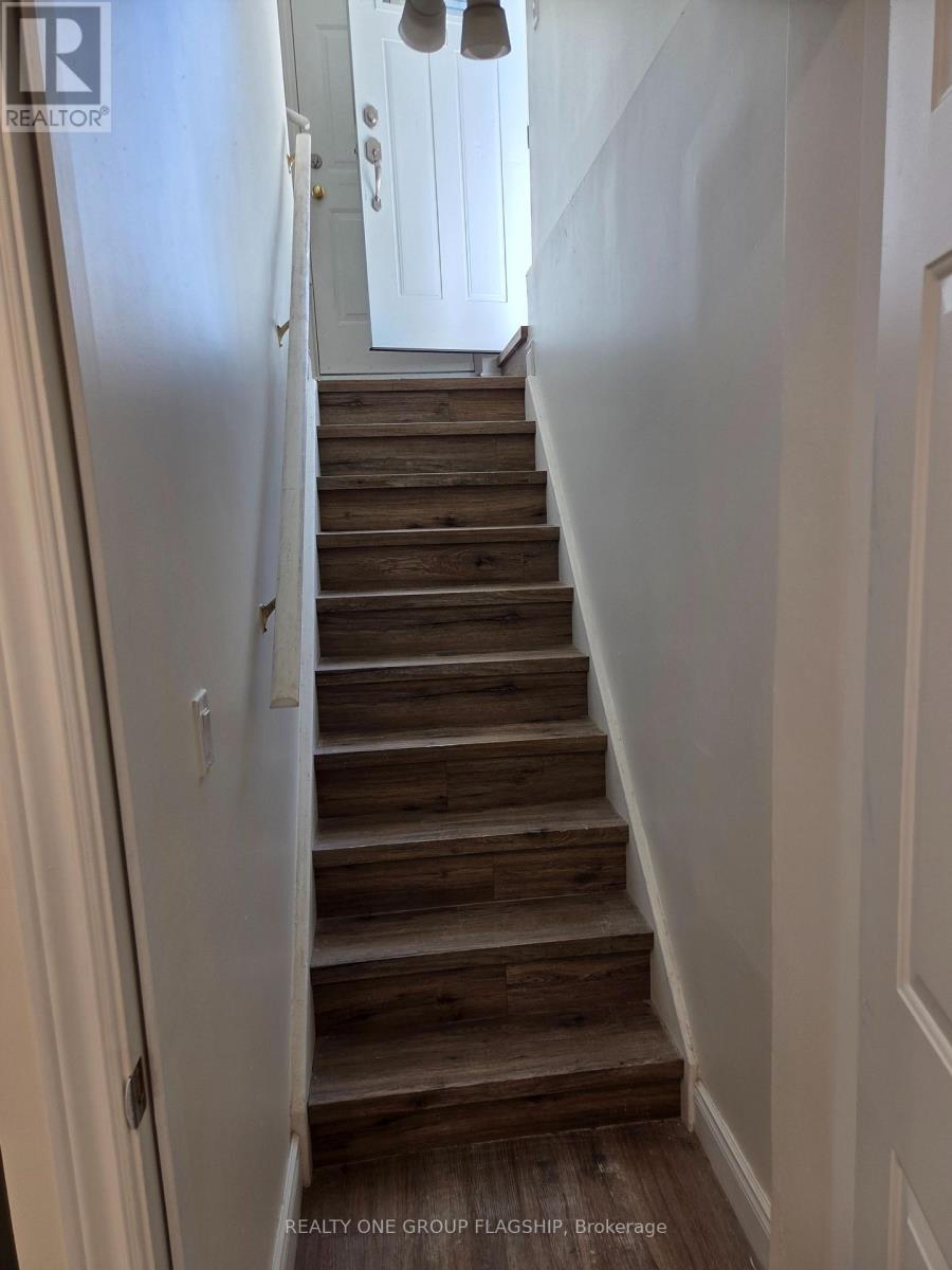904 COPPER LEAF CRESCENT