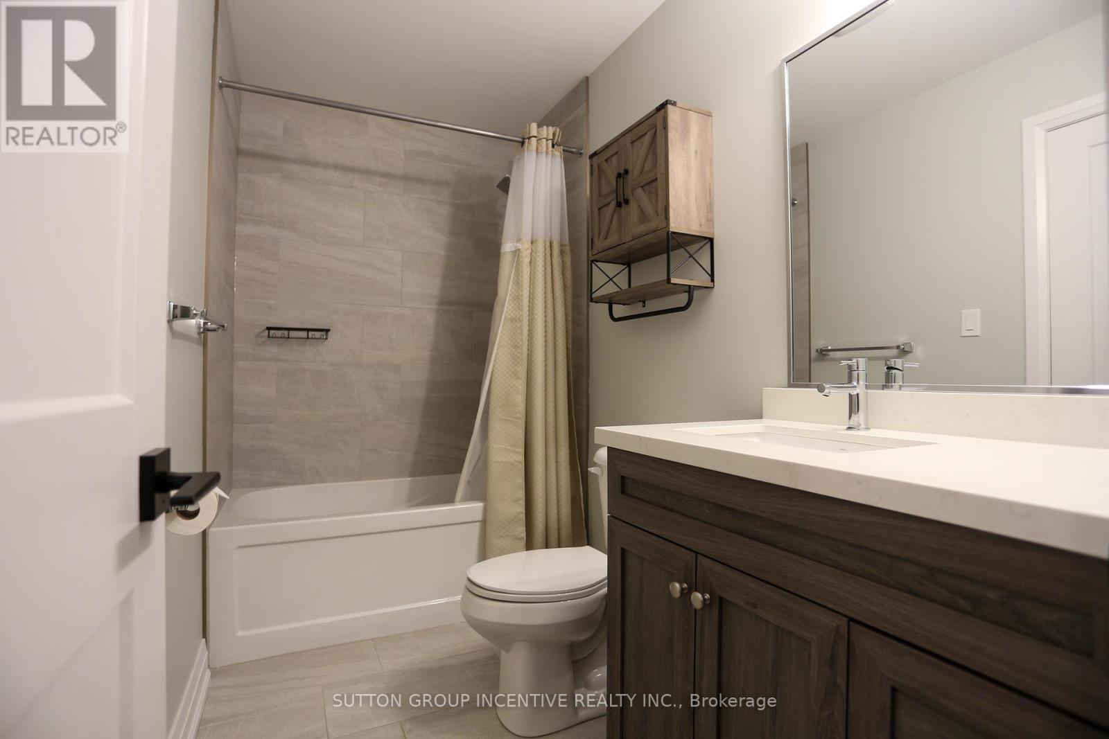 6 Stonehart Lane, Barrie, Ontario L4M 7E8 - Photo 13 - S13580070