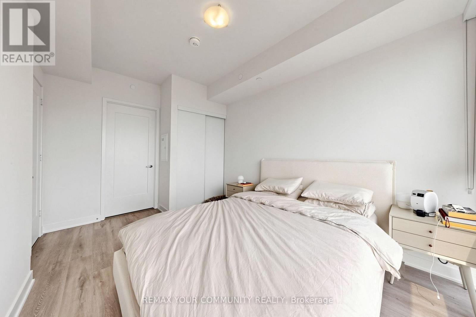 2404 - 70 Princess Street, Toronto, Ontario  M5A 0X6 - Photo 17 - C13580096