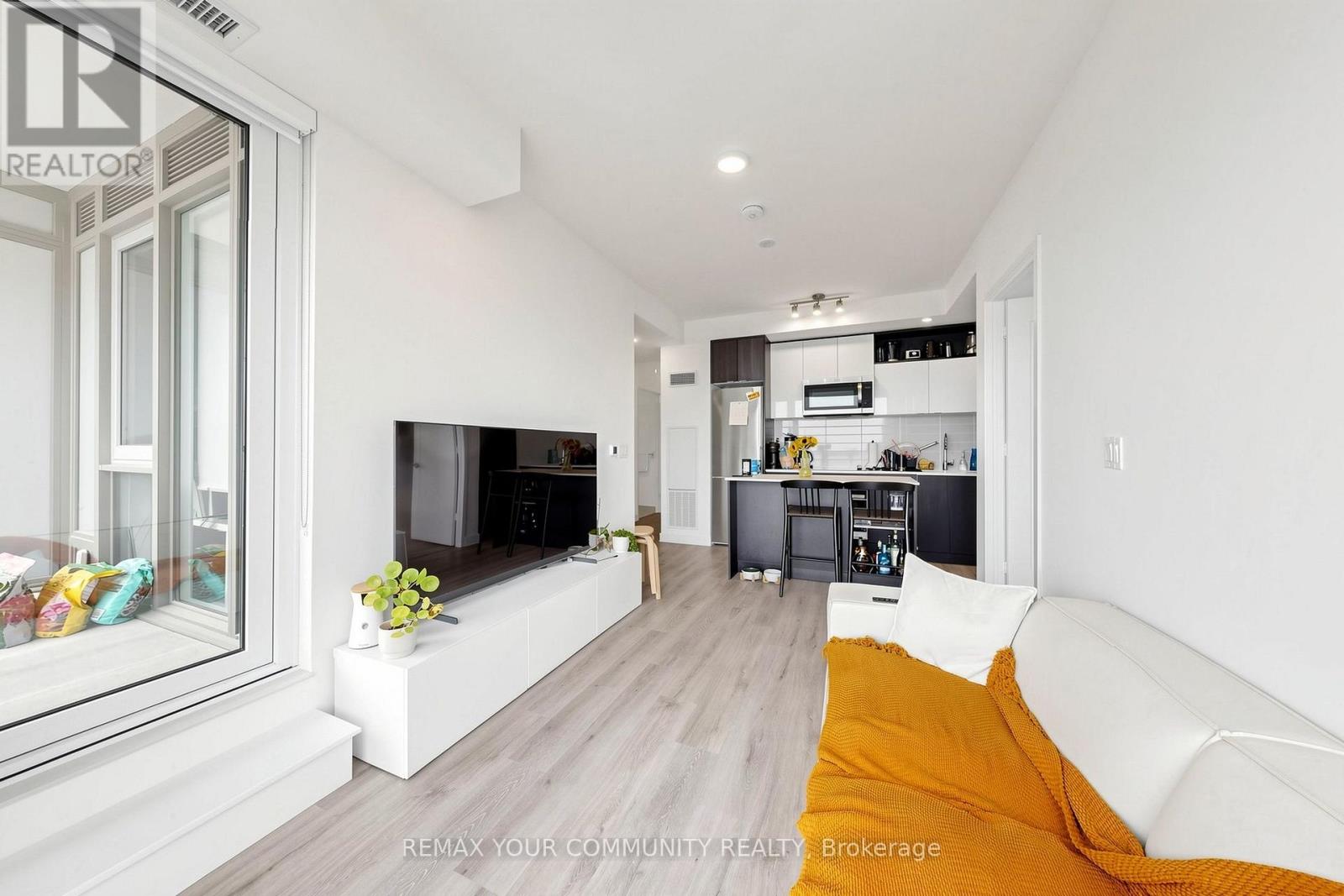 2404 - 70 Princess Street, Toronto, Ontario  M5A 0X6 - Photo 8 - C13580096