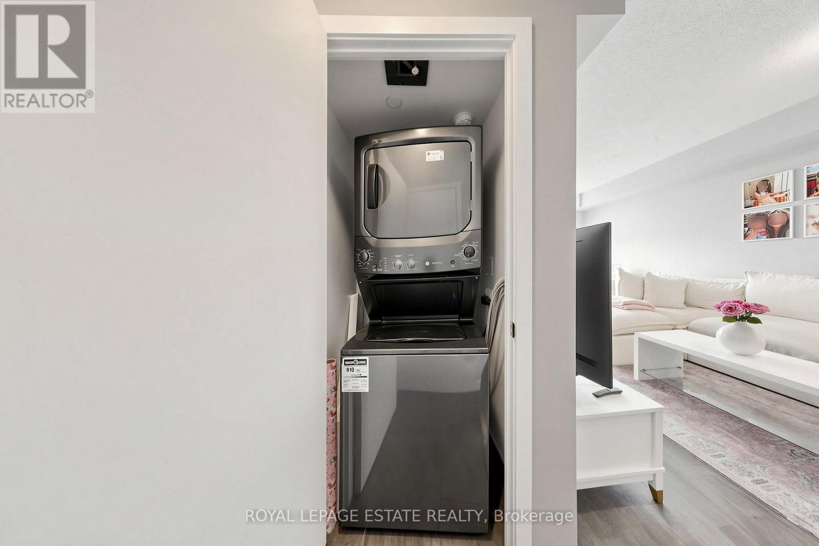 504 - 8 Trent Avenue, Toronto, Ontario M4C 0A6 - Photo 16 - E13580080