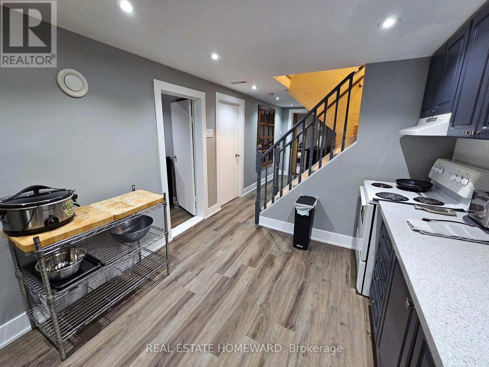 715 Pharmacy Avenue, Toronto, Ontario M1L 3J4 - Photo 10 - E13580088