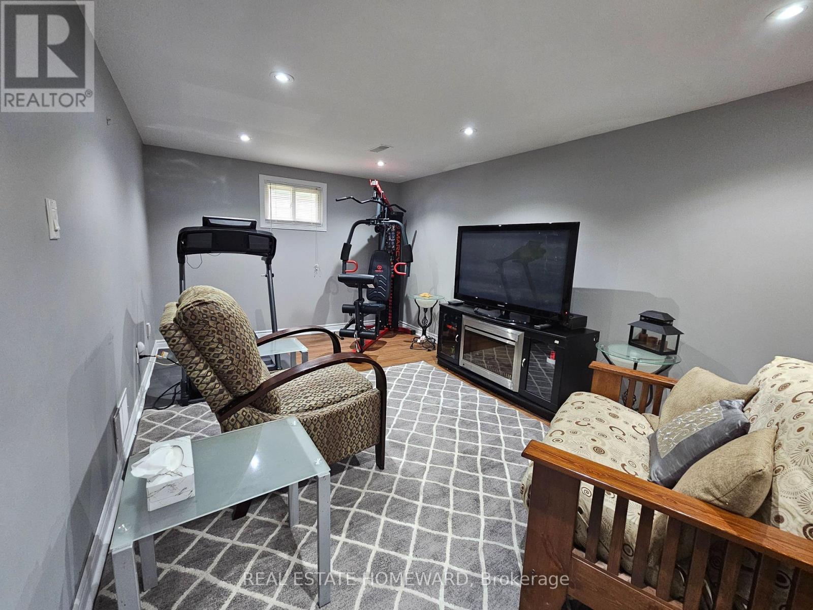 715 Pharmacy Avenue, Toronto, Ontario M1L 3J4 - Photo 21 - E13580088