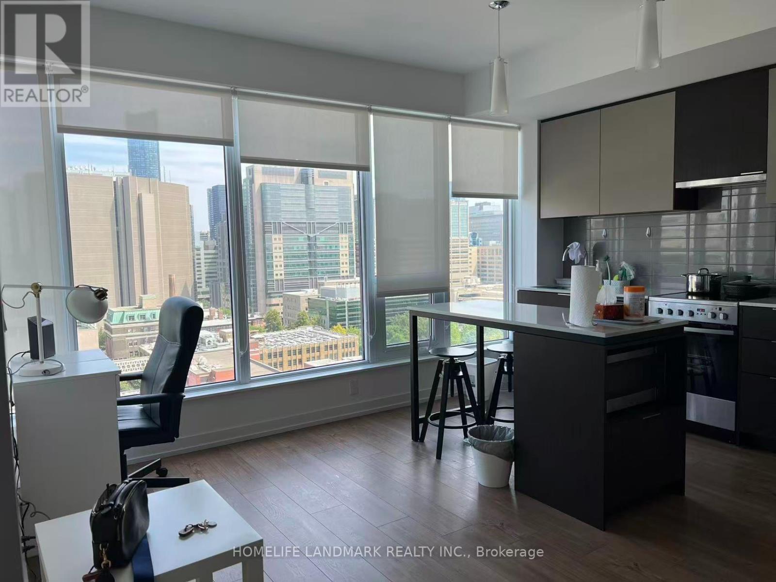 1407 - 203 College Street, Toronto, Ontario  M5T 1P9 - Photo 3 - C13580118