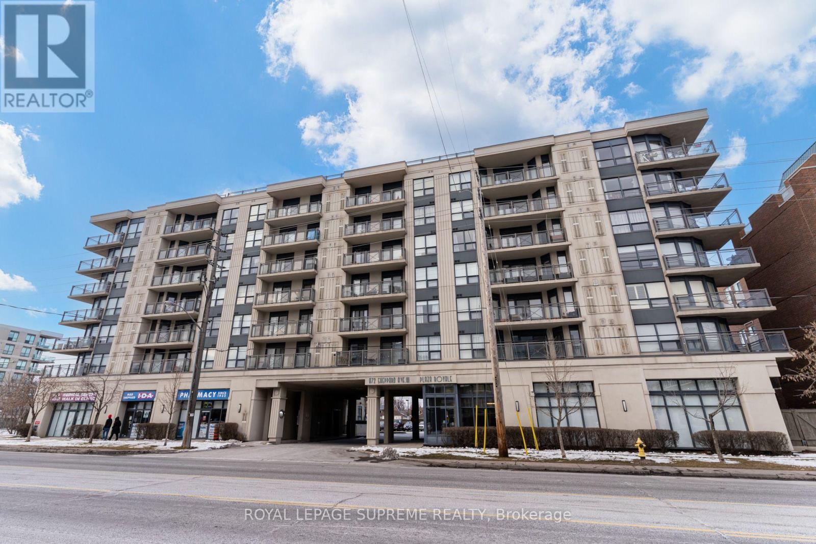 301 - 872 SHEPPARD AVENUE W