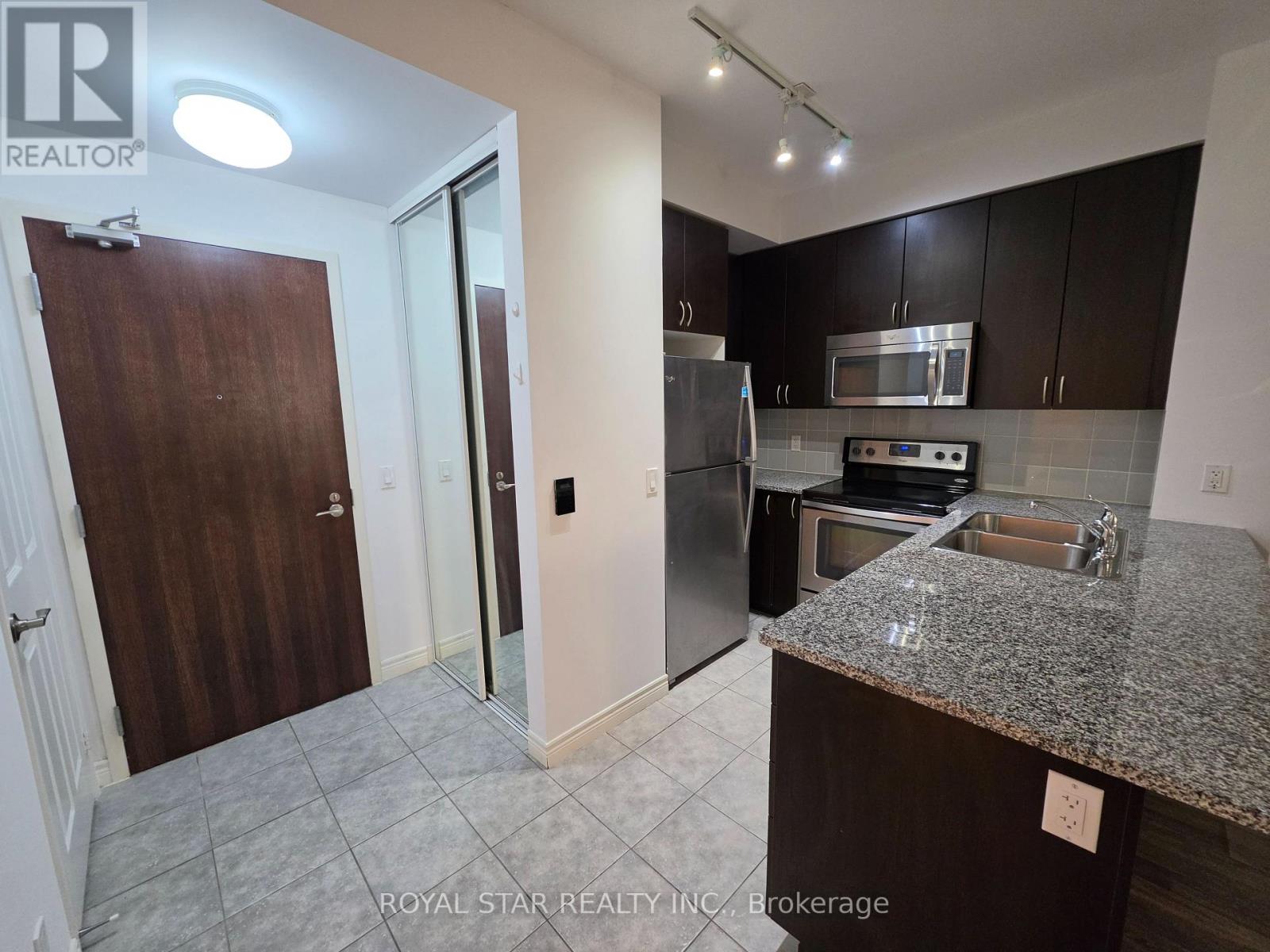 1807 - 339 Rathburn Road W, Mississauga, Ontario  L5B 0K6 - Photo 4 - W13580108