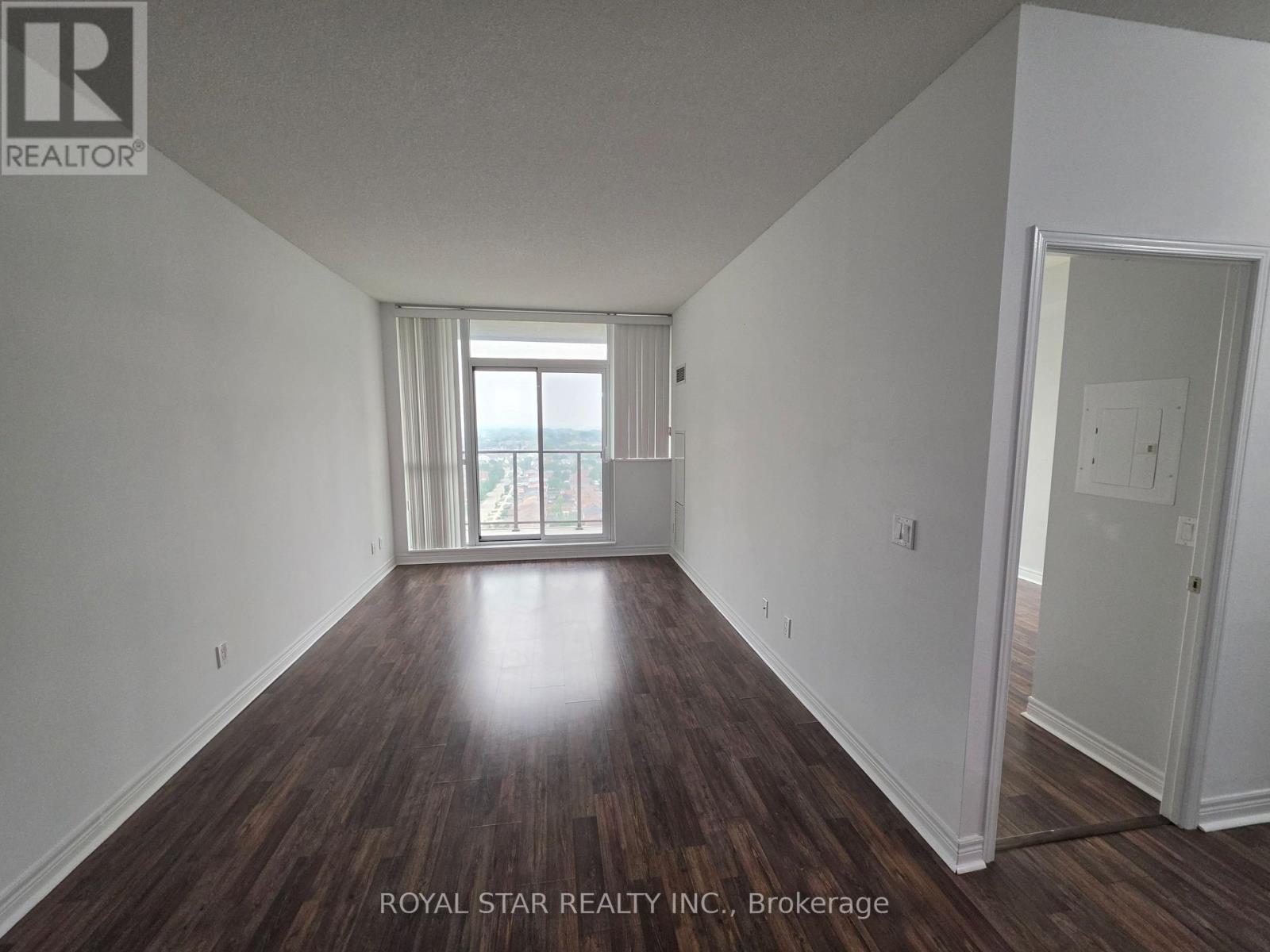 1807 - 339 Rathburn Road W, Mississauga, Ontario  L5B 0K6 - Photo 9 - W13580108