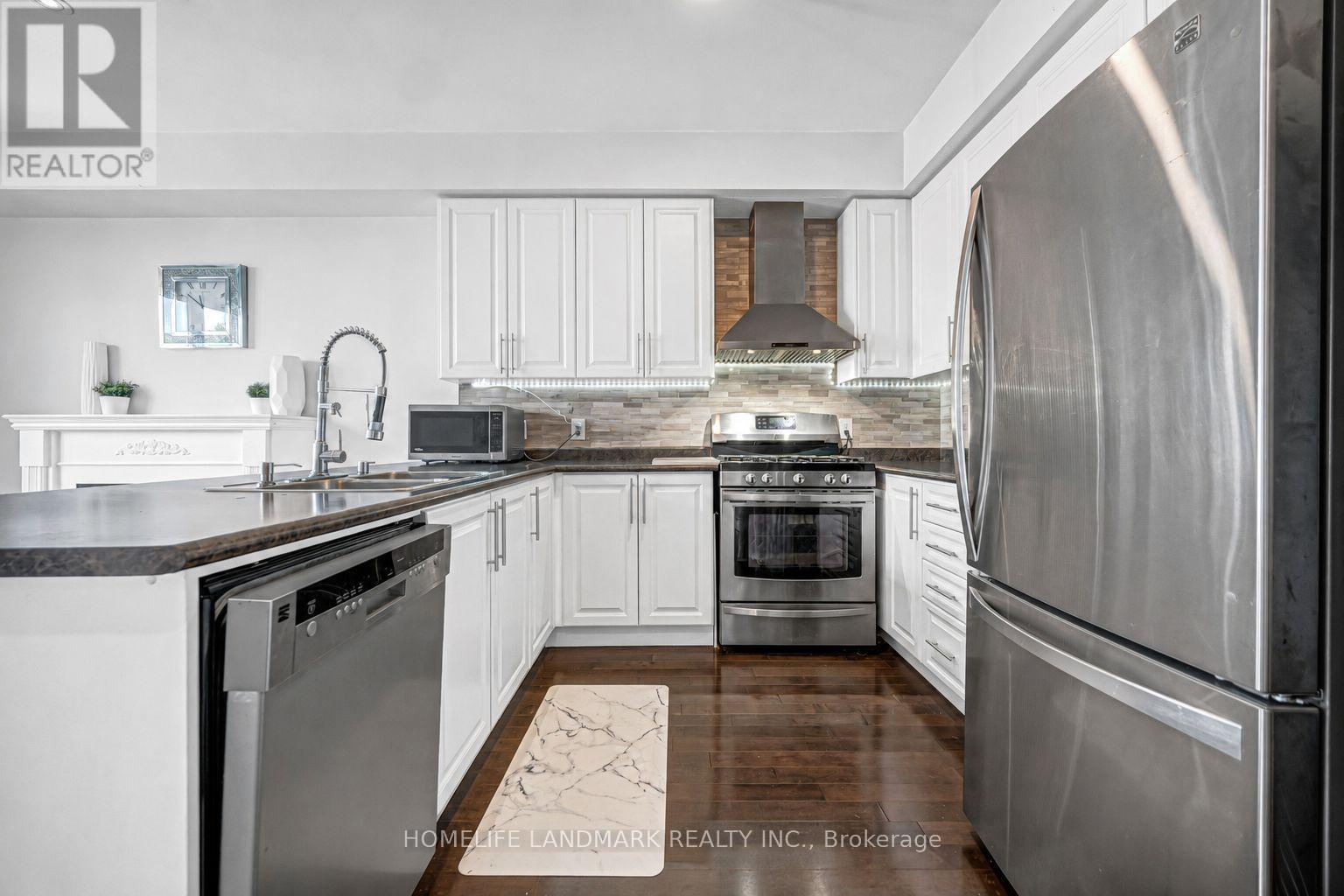 293 Murray Ross Parkway, Toronto, Ontario M3J 3N7 - Photo 14 - W13572746