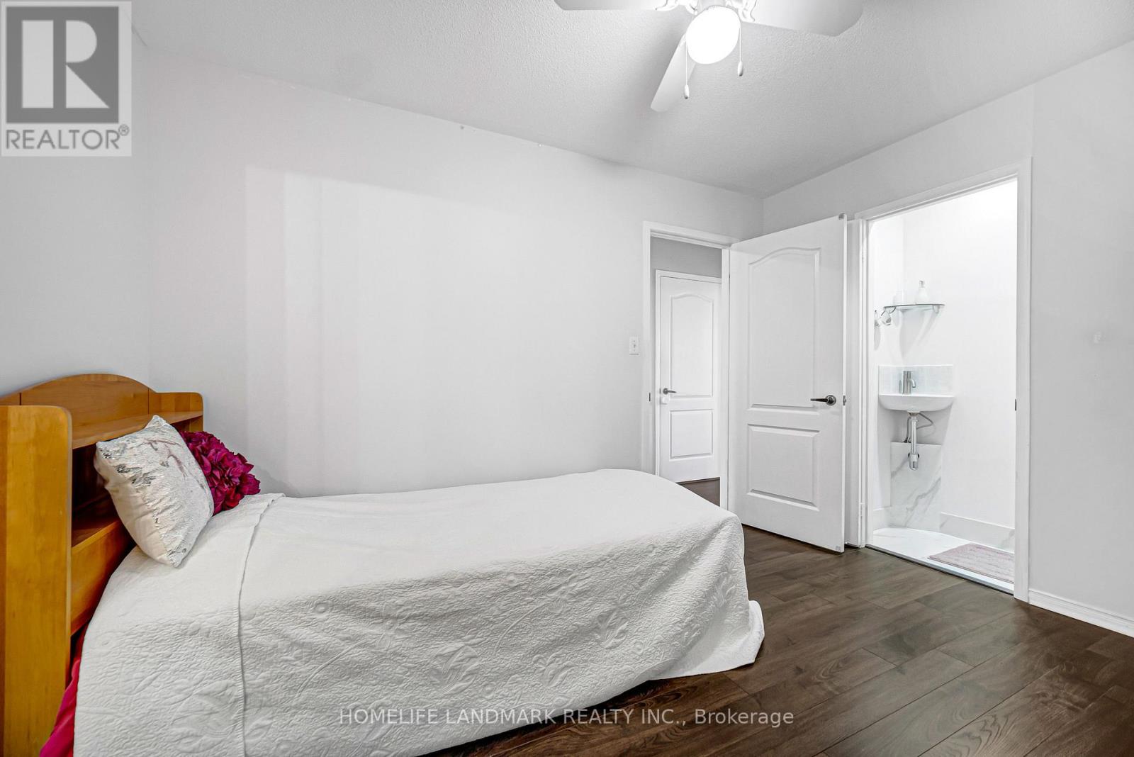 293 Murray Ross Parkway, Toronto, Ontario M3J 3N7 - Photo 25 - W13572746