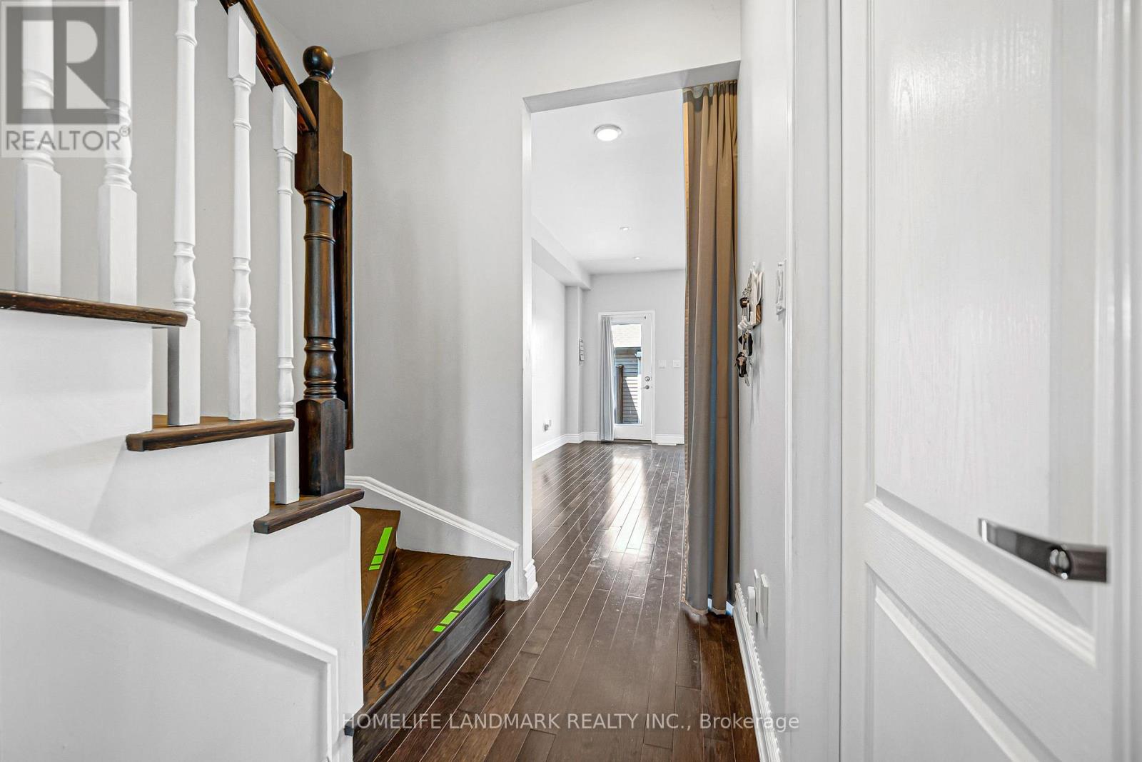 293 Murray Ross Parkway, Toronto, Ontario M3J 3N7 - Photo 15 - W13572746