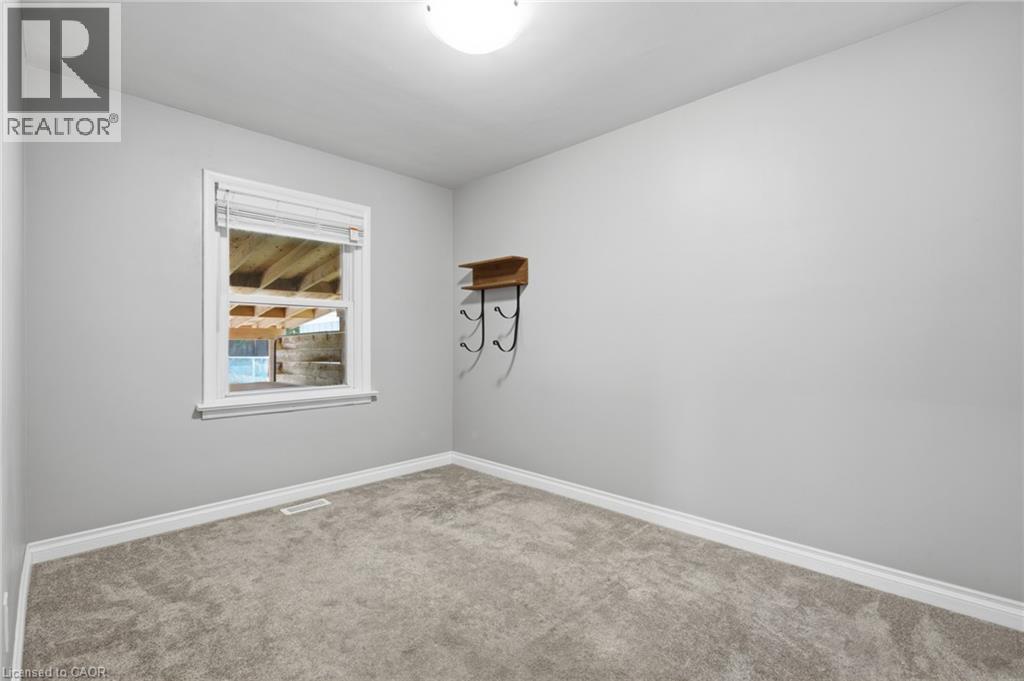 33 Belmont Avenue E, Kitchener, Ontario  N2M 4B8 - Photo 16 - 40846874
