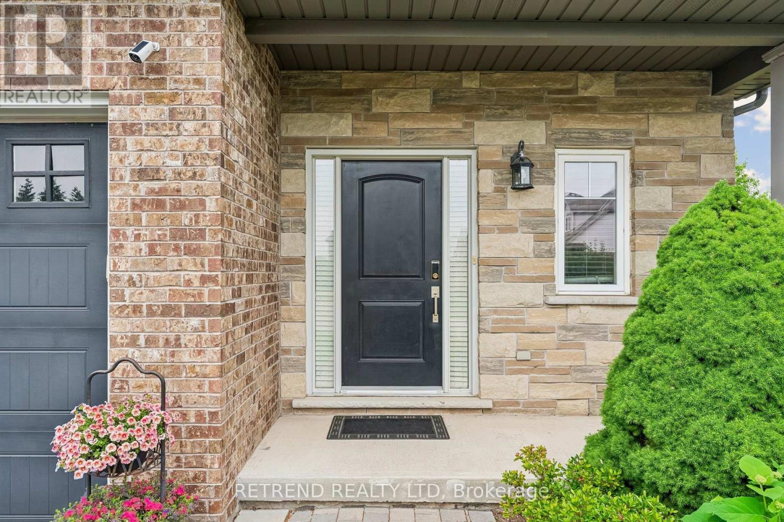73 Videl Crescent N, St. Catharines, Ontario  L2W 0A3 - Photo 3 - X13580152