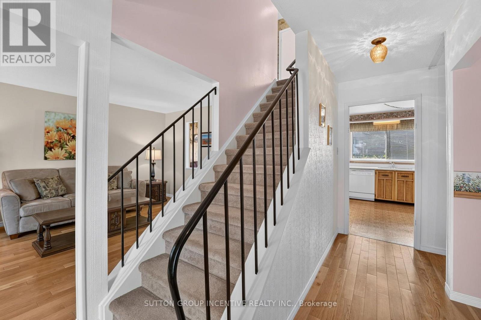 63 Heather Street, Barrie, Ontario L4N 4M9 - Photo 12 - S13580098