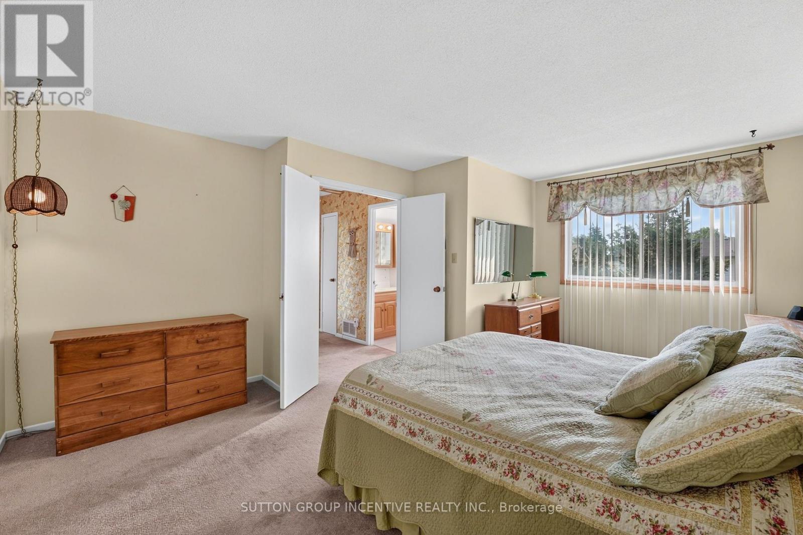 63 Heather Street, Barrie, Ontario L4N 4M9 - Photo 15 - S13580098