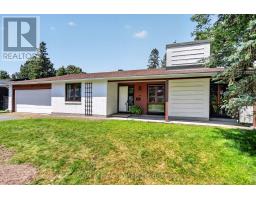 21 LINDHURST CRESCENT, ottawa, Ontario