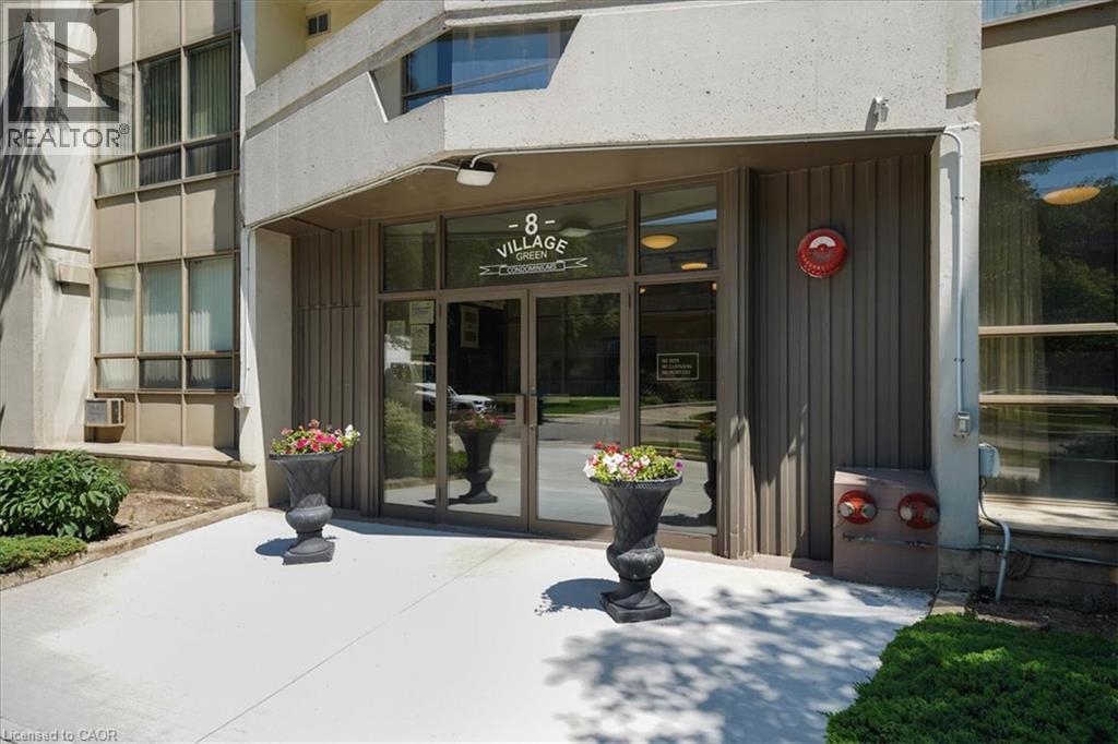 8 Village Green Unit# 807, Stoney Creek, Ontario  L8G 5B8 - Photo 3 - 40848109