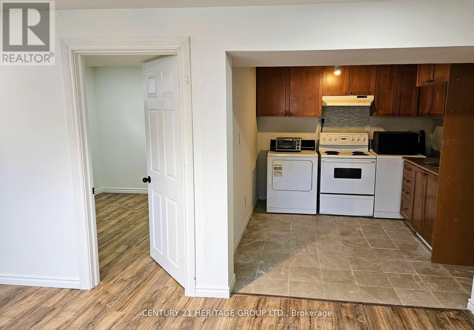 Bsmt - 6 Dingley Court, Ajax, Ontario  L1S 6B6 - Photo 3 - E13580268