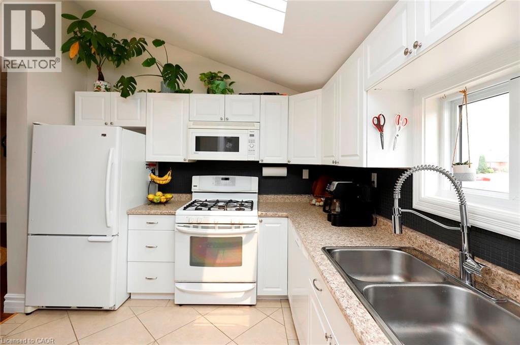 8190 Mud Street W, Grassie, Ontario  L0R 1M0 - Photo 15 - 40849028