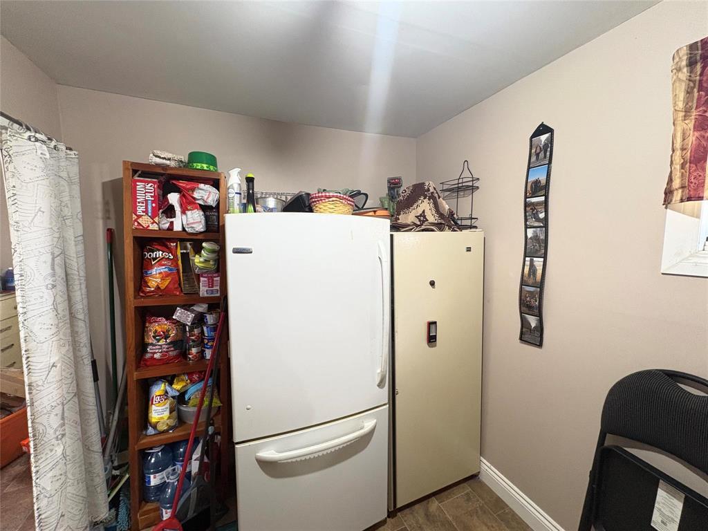 29 1st Street SW, Hamiota, Manitoba  R0M 0T0 - Photo 10 - 202610238