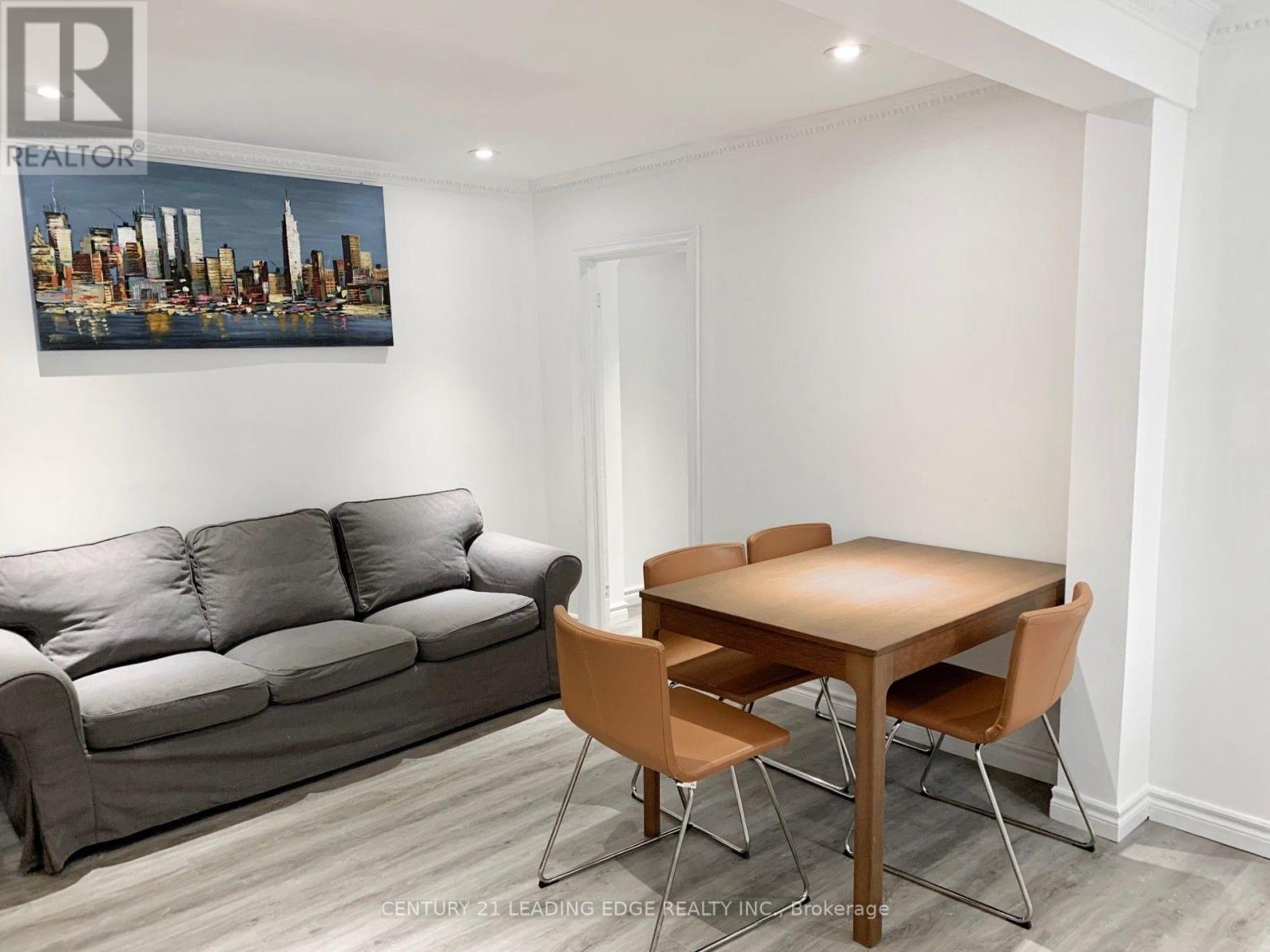 Main Level Back - 30 Huron Street, Toronto, Ontario M5T 2A3 - Photo 3 - C13579346