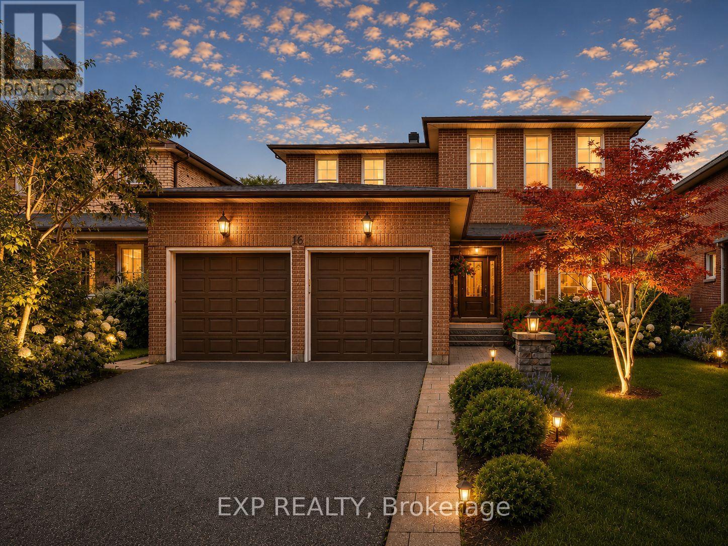 16 WAINWRIGHT AVENUE, Richmond Hill (North Richvale)