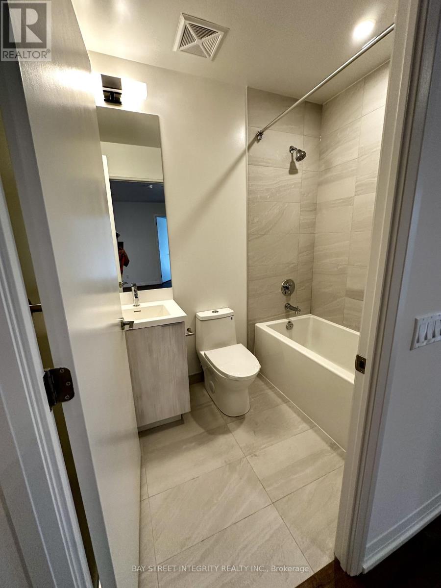 1120 - 400 King Street W, Toronto, Ontario  M5V 0X8 - Photo 3 - C13580382