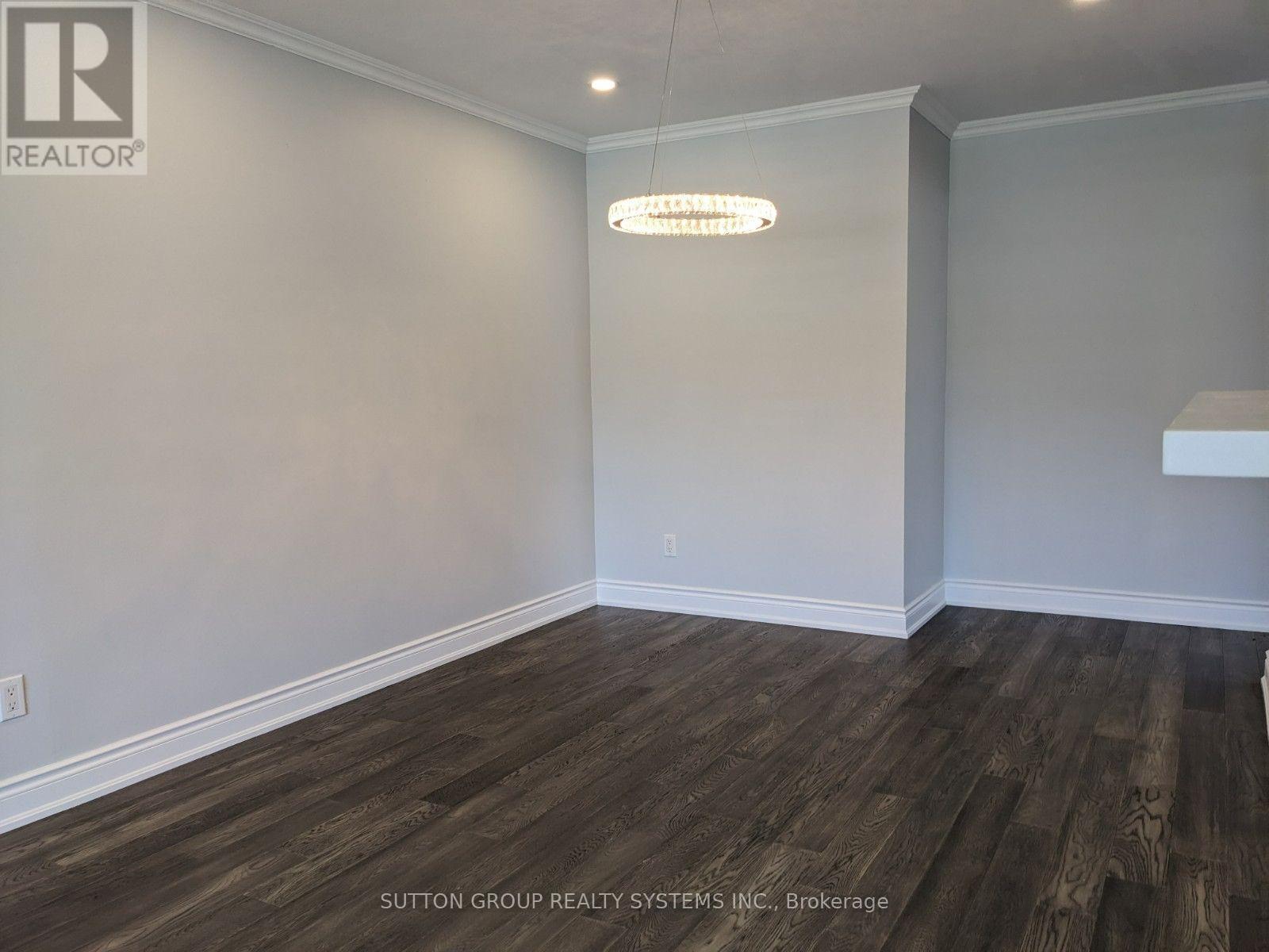 297 Balmoral Drive, Brampton, Ontario  L6T 1V5 - Photo 7 - W13580366