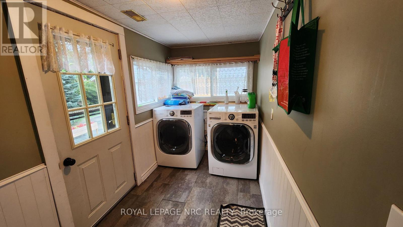 215 Devon Place, Fort Erie, Ontario  L0S 1B0 - Photo 11 - X13580300